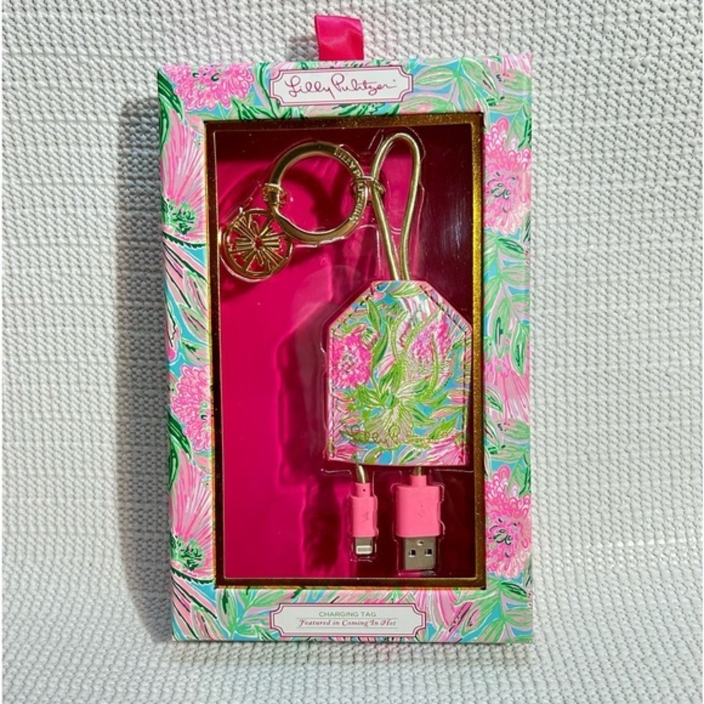 NIB Lilly Pulitzer Charging Tag Key Ring iPhone/iPad Coming In Hot